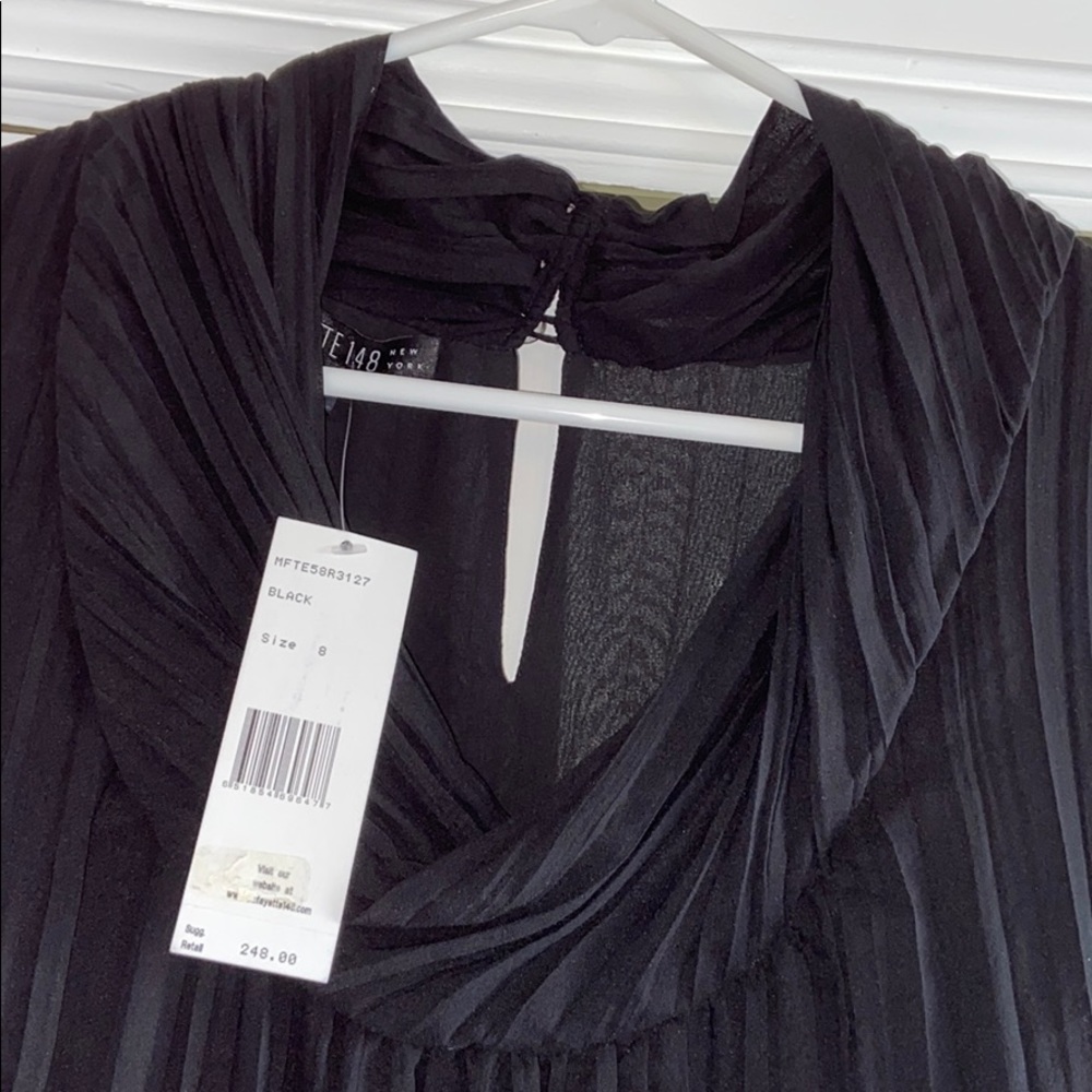 Lafayette 148 New York sleeveless blouse